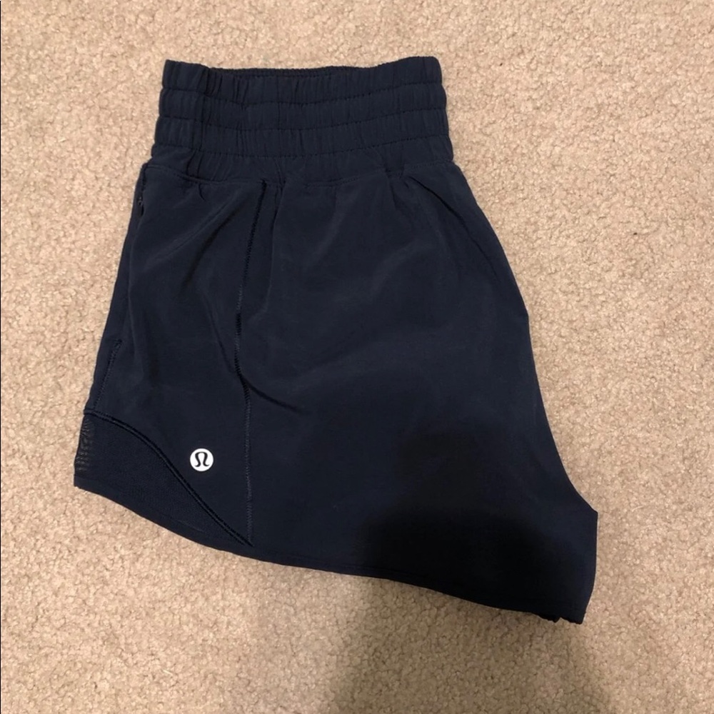 Lyly lemon HR hotty hot shorts